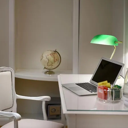 Residenza Borbonica فندق مبيت وإفطار نابولي