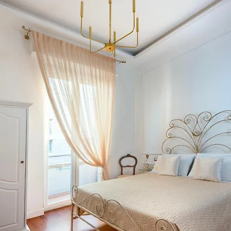 Bed & Breakfast Residenza Borbonica Naples