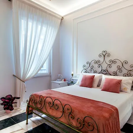 Bed & Breakfast Residenza Borbonica Naples