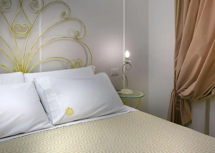 Residenza Borbonica Bed and Breakfast Νάπολη