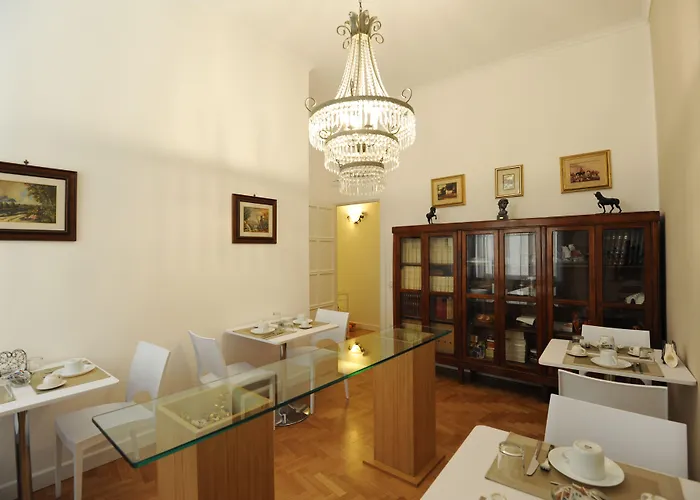 Residenza Borbonica Bed and Breakfast 4*