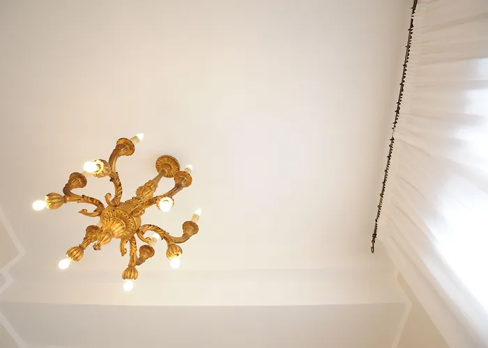 Bed and Breakfast Residenza Borbonica 4*