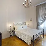 Residenza Borbonica Bed & Breakfast 4*