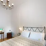 Residenza Borbonica فندق مبيت وإفطار نابولي