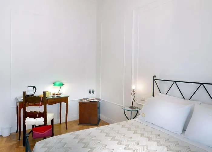 Residenza Borbonica ベッド・アンド・ブレックファスト ナポリ